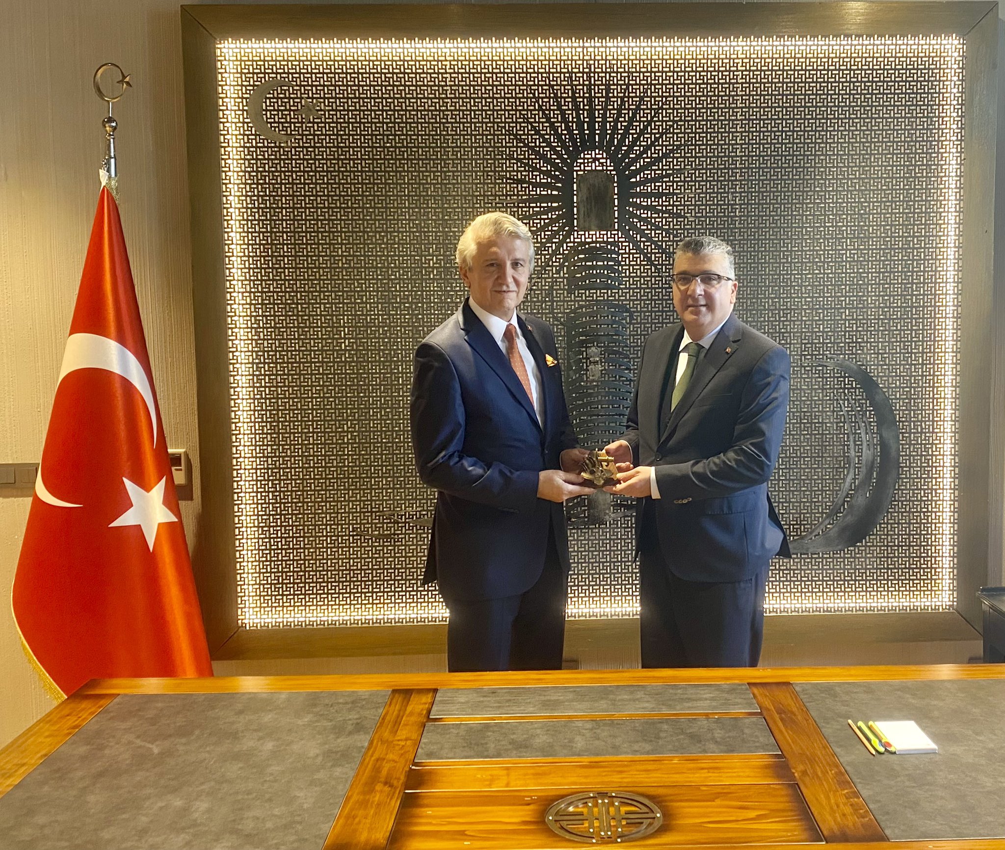 Büyükelçi Çağatay Erciyes&#039;ten KEGM Genel Müdürü Durmuş Ünüvar&#039;a ziyaret