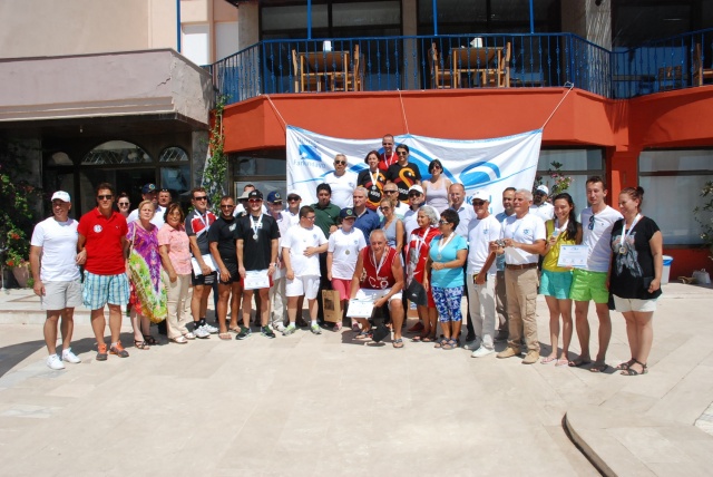 Foça'da Kulaçlar Yarıştı