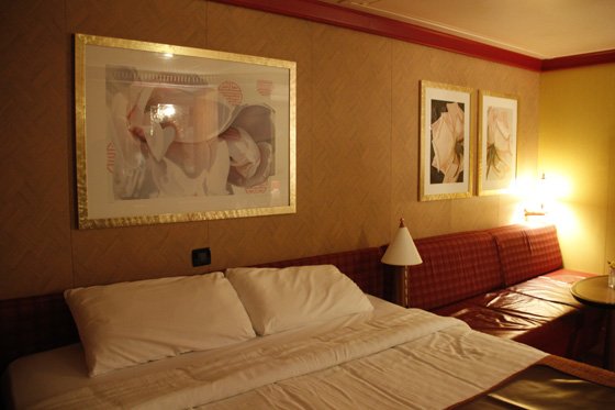 YUZUNU TURK YOLCUYA CEVIRDI