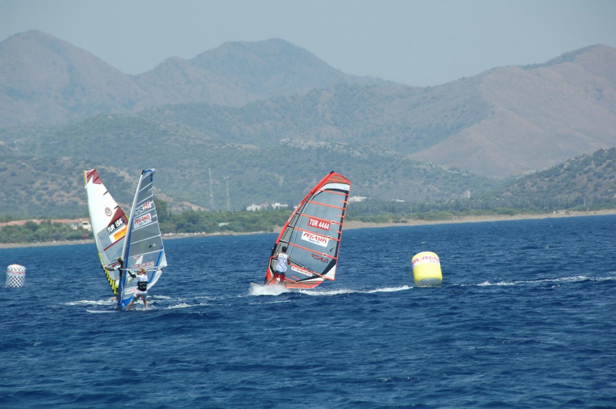 PEGASUS WINDSURF