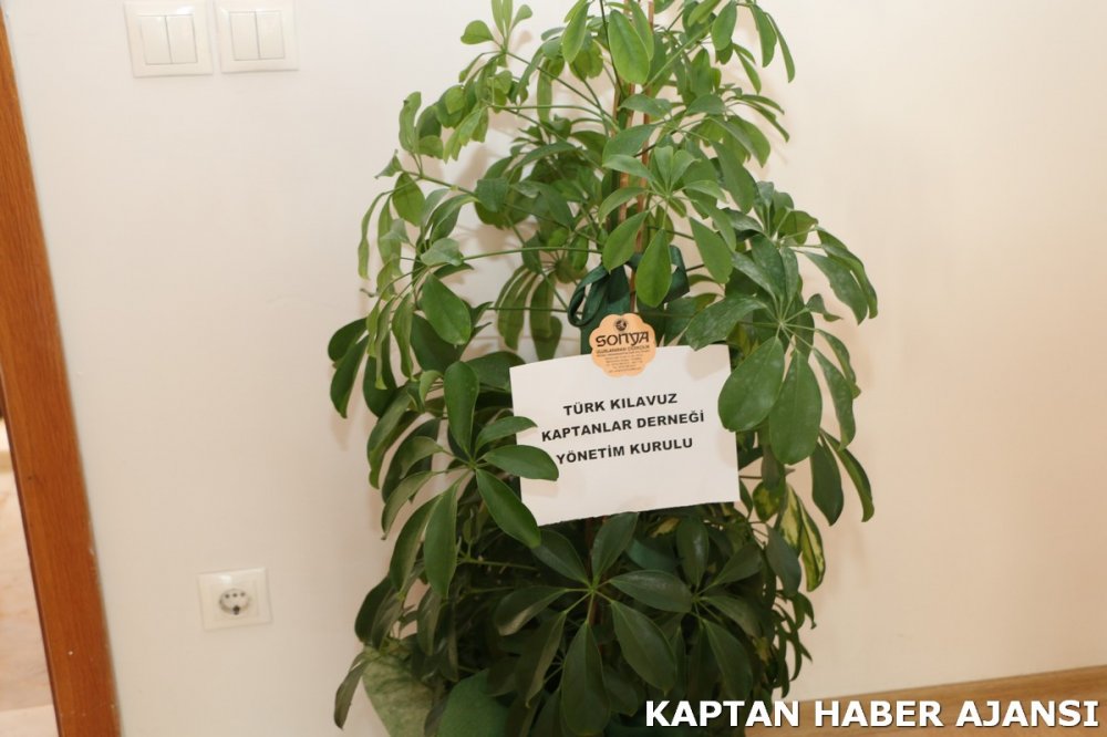 DEFAV YENI BINASININ ACILISINI YAPTI