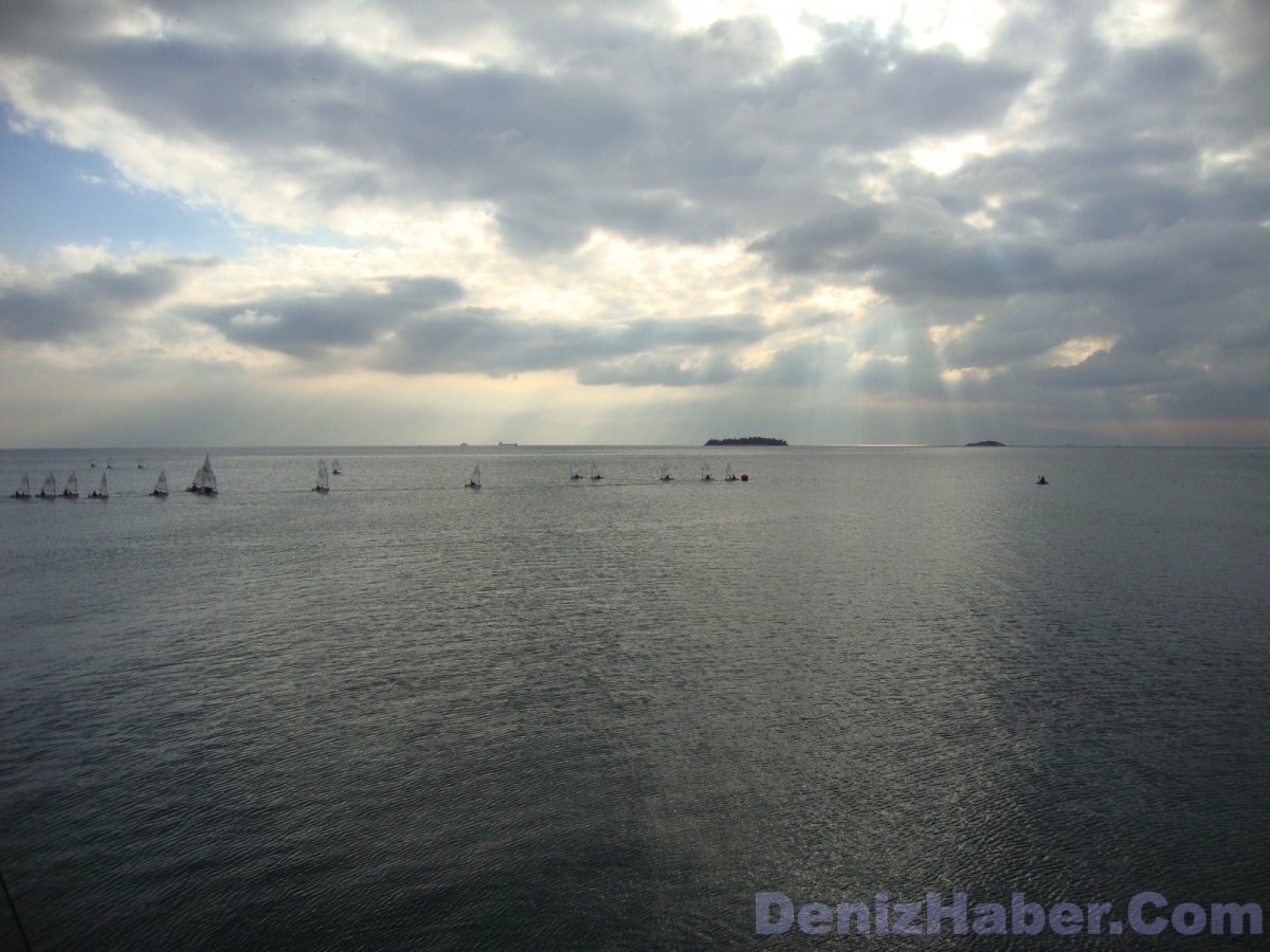 KAPTAN GUVEN TUNCER YELKEN YARISLARI 2011