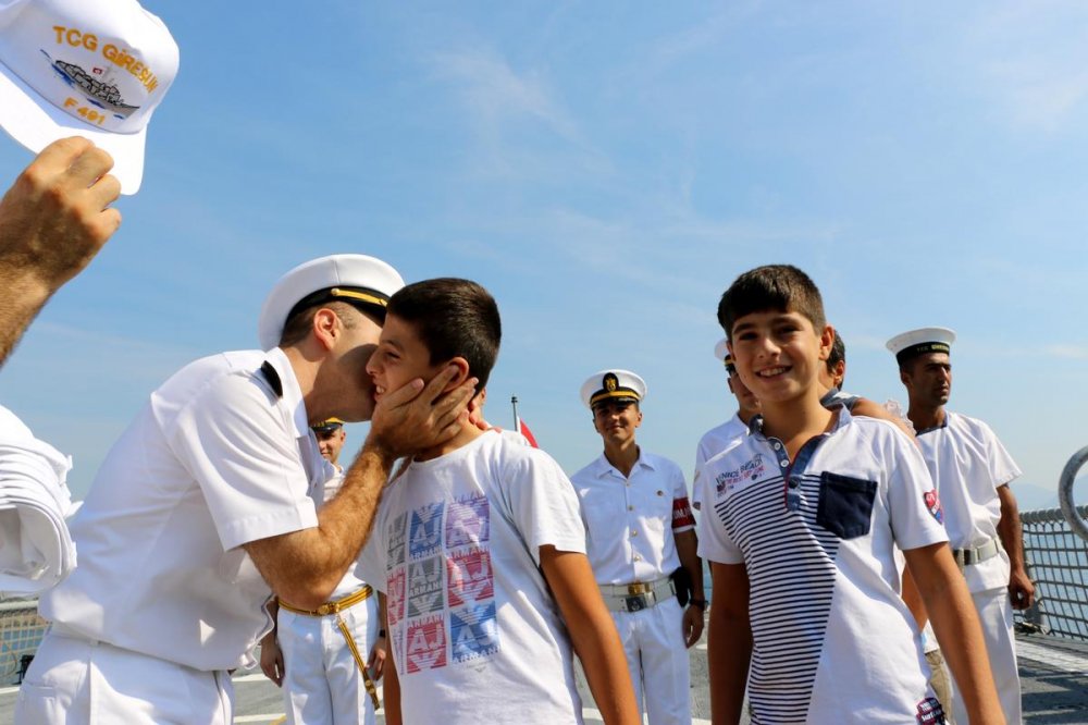 AKSAZDA DUNYA COCUK GUNU