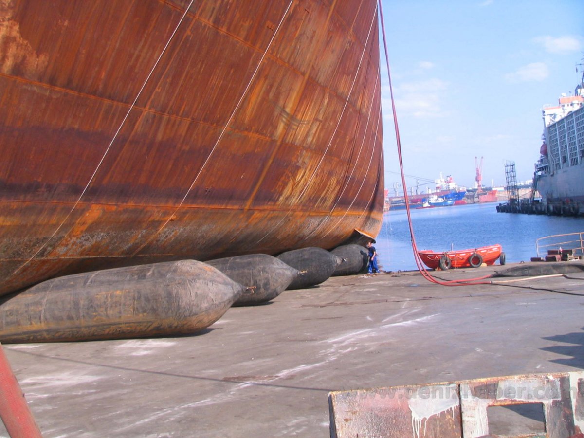 BALONLA GEMI KARAYA CEKME ISLEMI