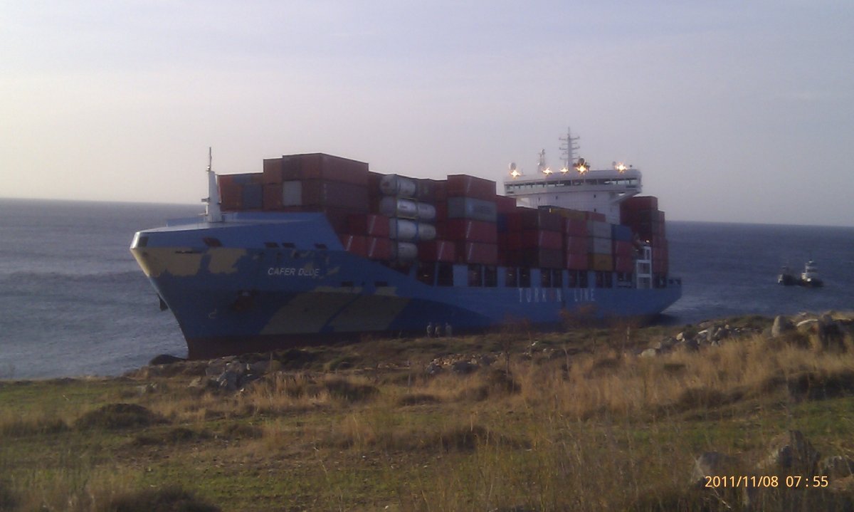 CAFER DEDE KARAYA OTURDU