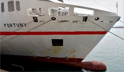 IBIZA ADASINDA YOLCU GEMILERI CARPISTI