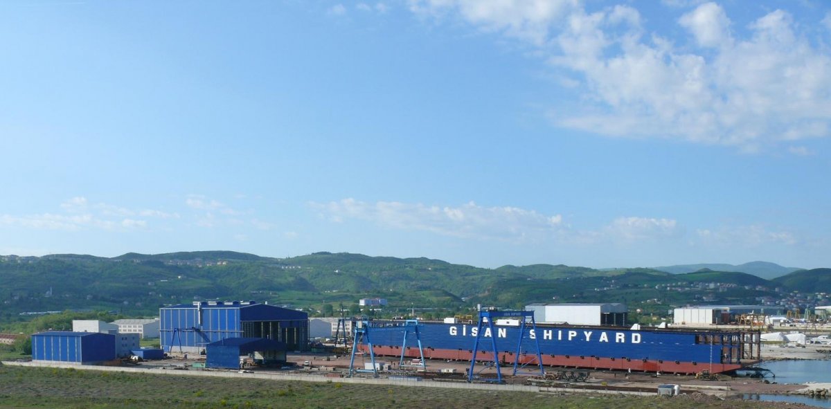 YUZER HAVUZ DENIZE INDI