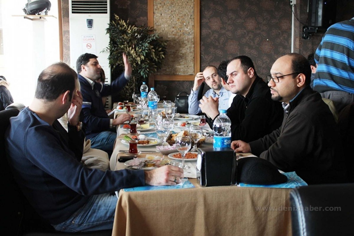 KARAMURSEL MEZUNLARI KAHVALTISI