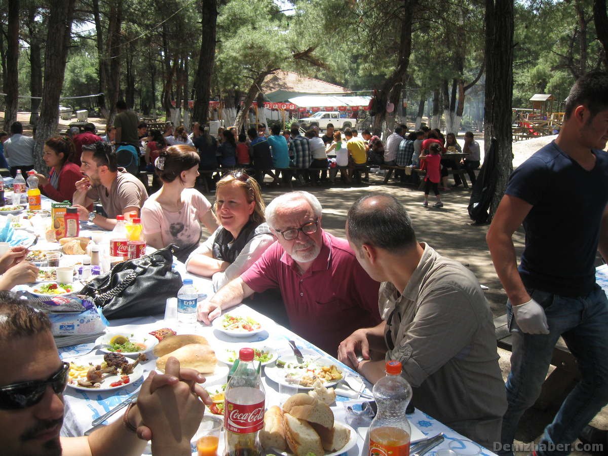 KEPEZ LIMANI PIKNIKTE