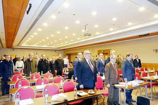 KOSDER GEMİADAMLARI VE KILAVUZ KAPTANLAR YÖNETMELİK DEĞERLENDİRMESİ