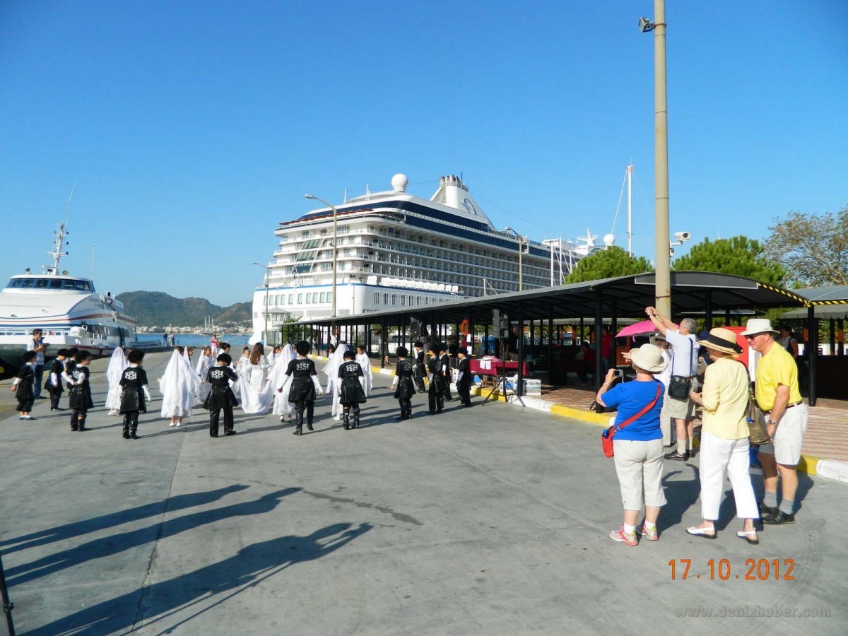 MARINA ILK KEZ MARMARISTE