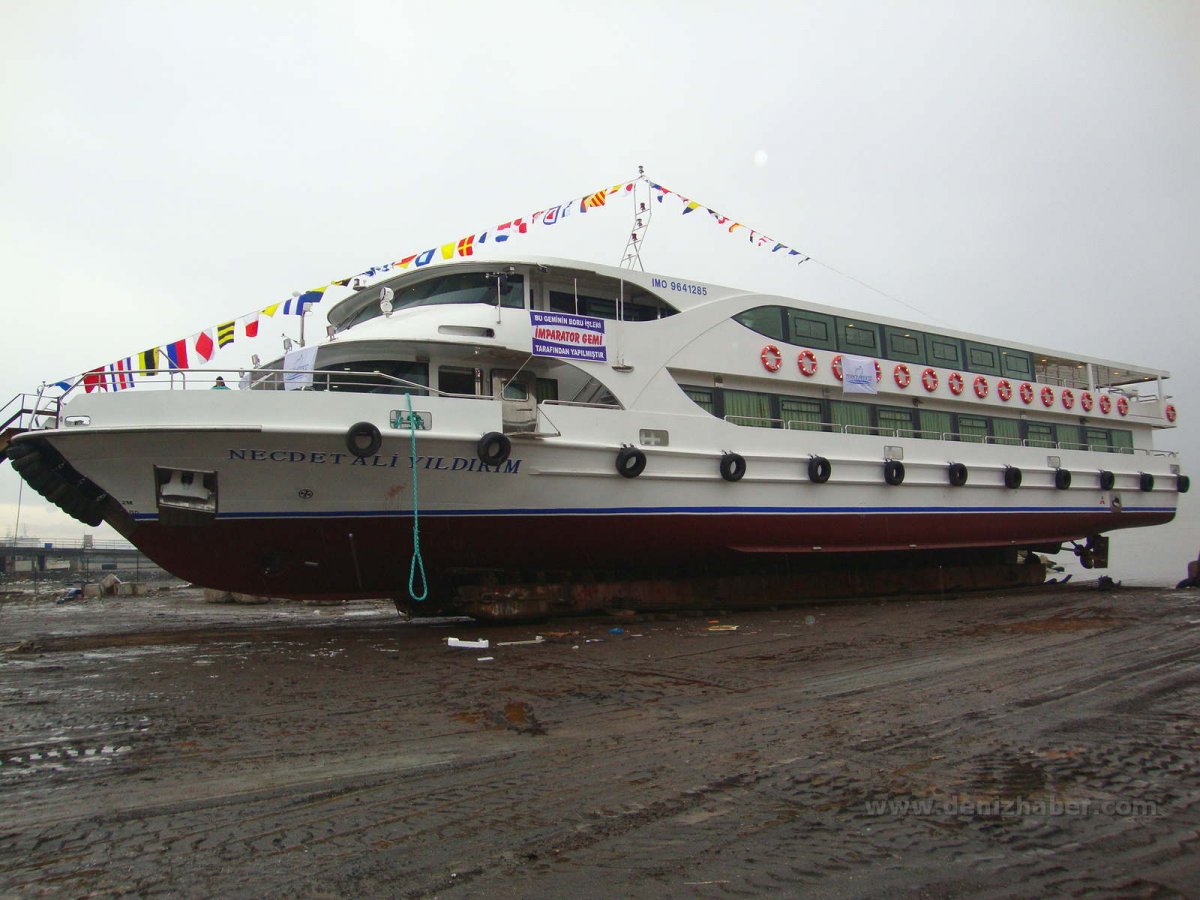 MEDYILMAZ Tersanesinde Gemi Indirme