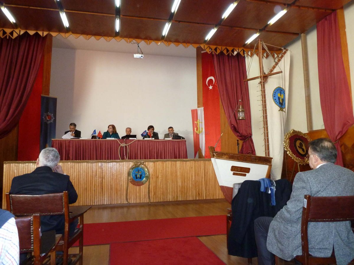 FAKULTEDE KILAVUZLUK TANITILDI