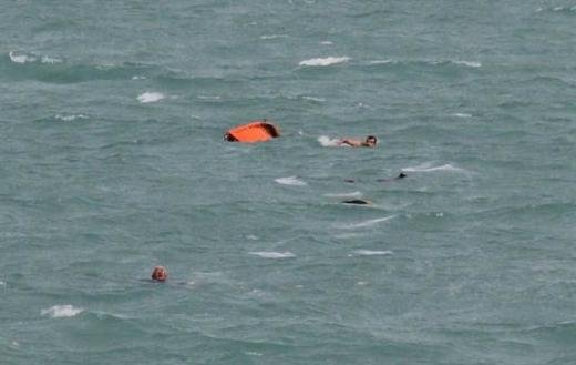 SEYHAN BARAJ GOLETINDE TEKNE BATTI