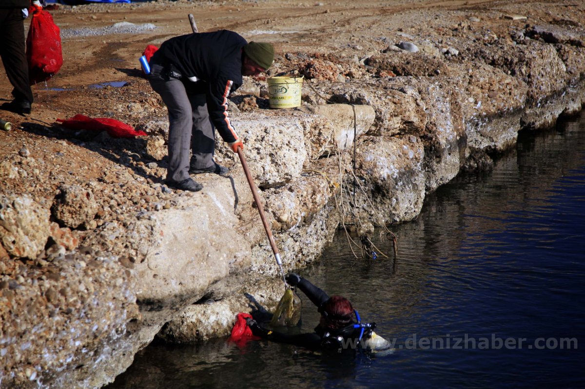 SIDE LIMANINDA CEVRE TEMIZLIGI