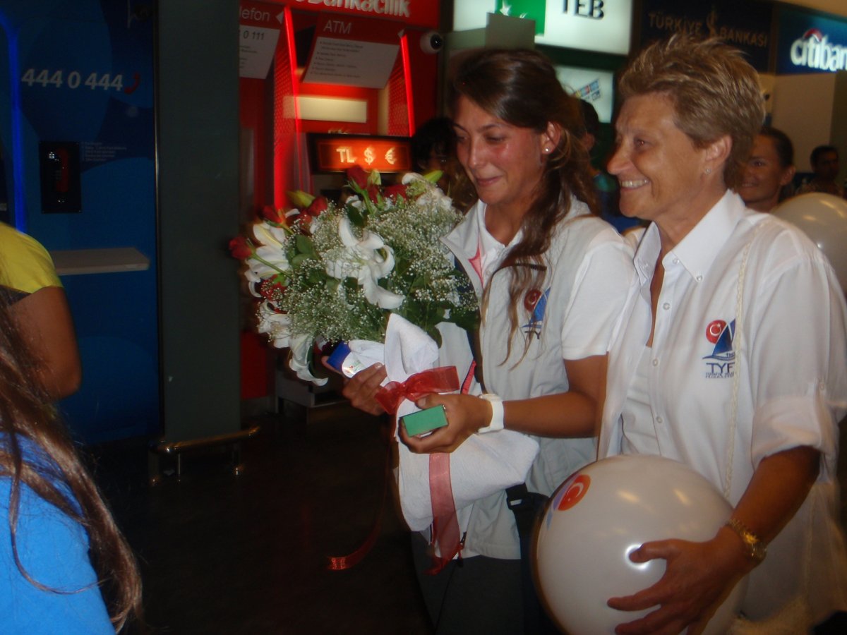 NAZLI CAGLA DONERTAS BRONZ MADALYANIN SAHIBI OLDU