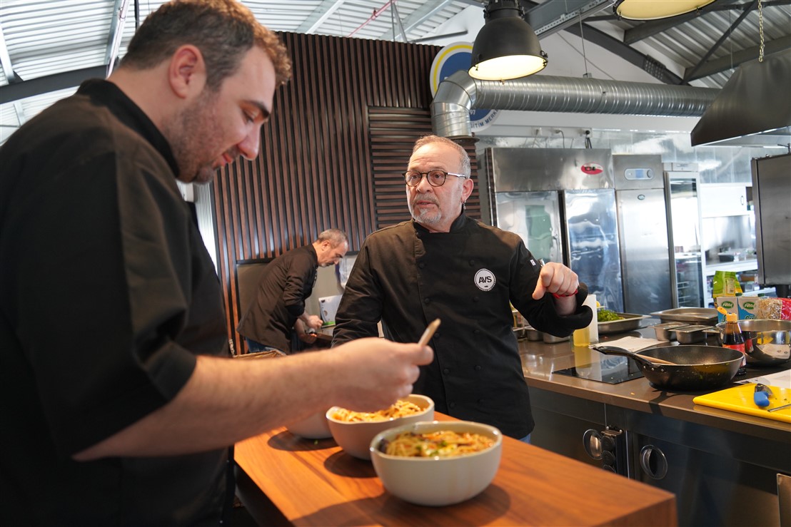 AVS, Gemi Aşçılarına İki Günlük Eğitim Programı Düzenledi