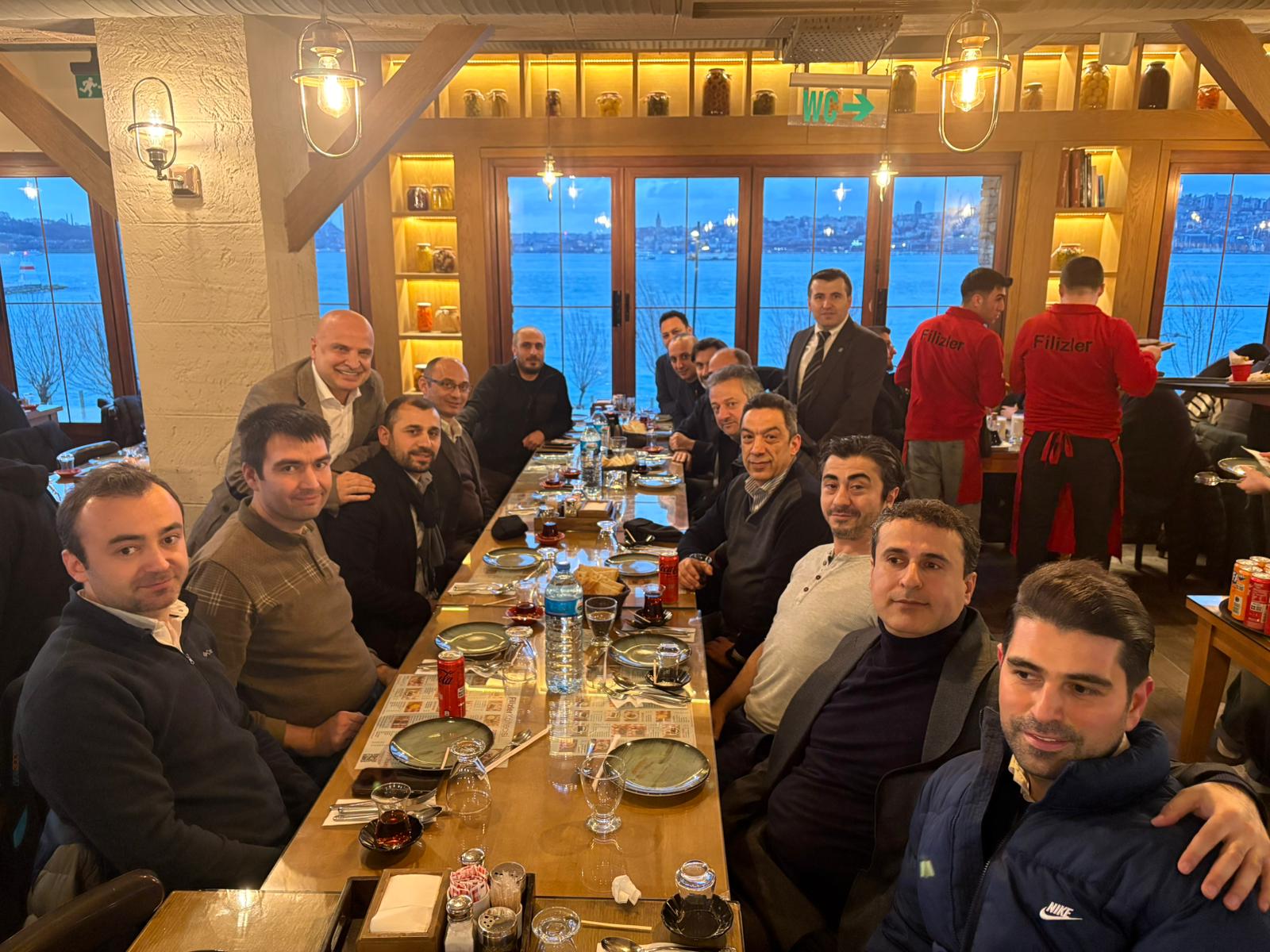 Deniz Trafik Operatörleri Derneği'nden İlk "Vefa Gecesi"