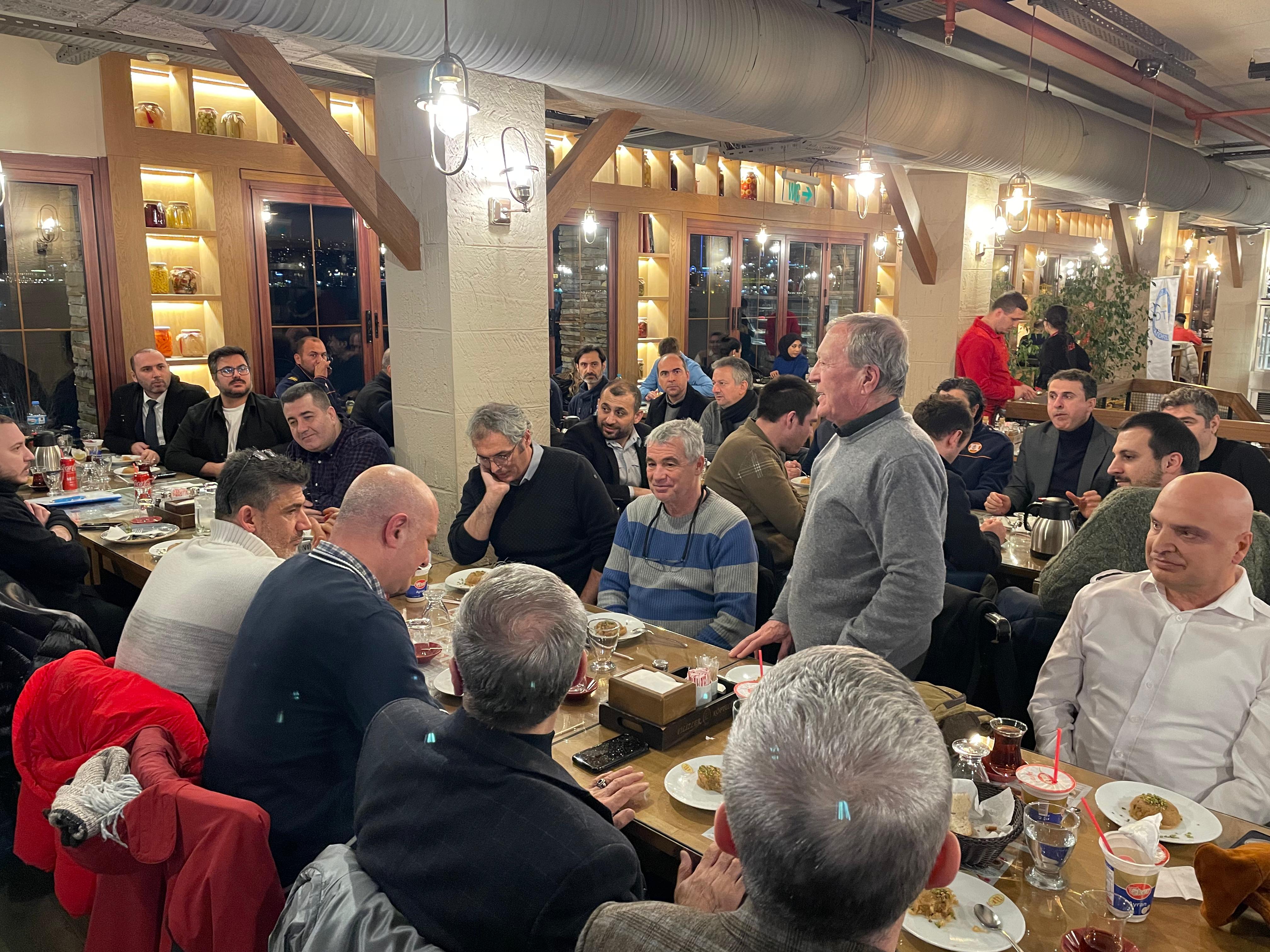 Deniz Trafik Operatörleri Derneği'nden İlk "Vefa Gecesi"