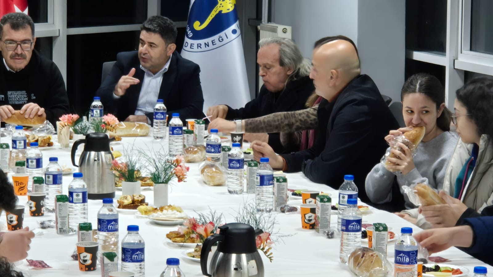 İTÜ Rektörü Denizci Öğrencilerle Sahurda Buluştu