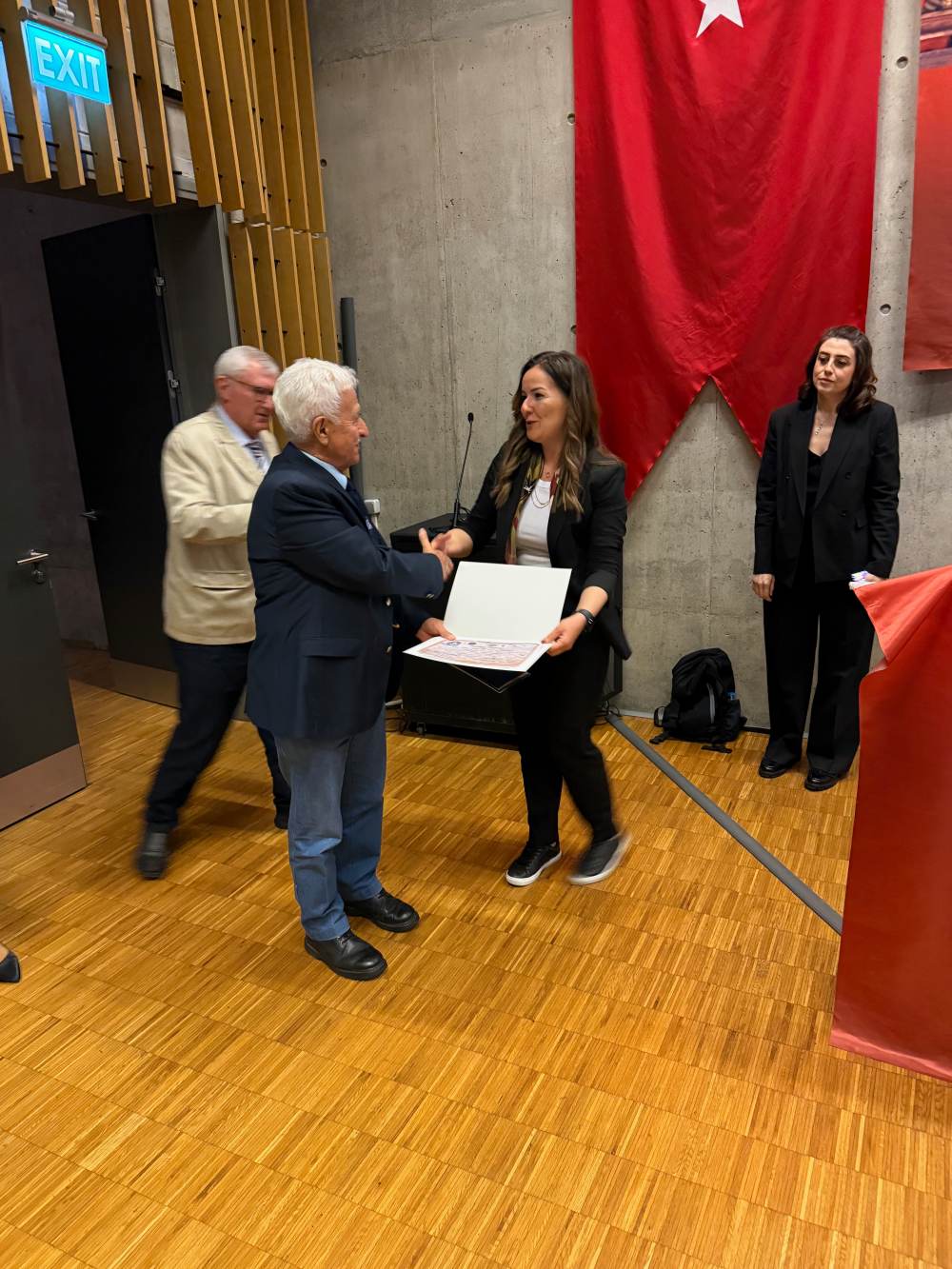 DENİZCİLİK SEKTÖRÜNDE HUKUKİ SORUNLAR PİRİ REİS ÜNİVERSİTESİ'NDE MASAYA YATIRILDI