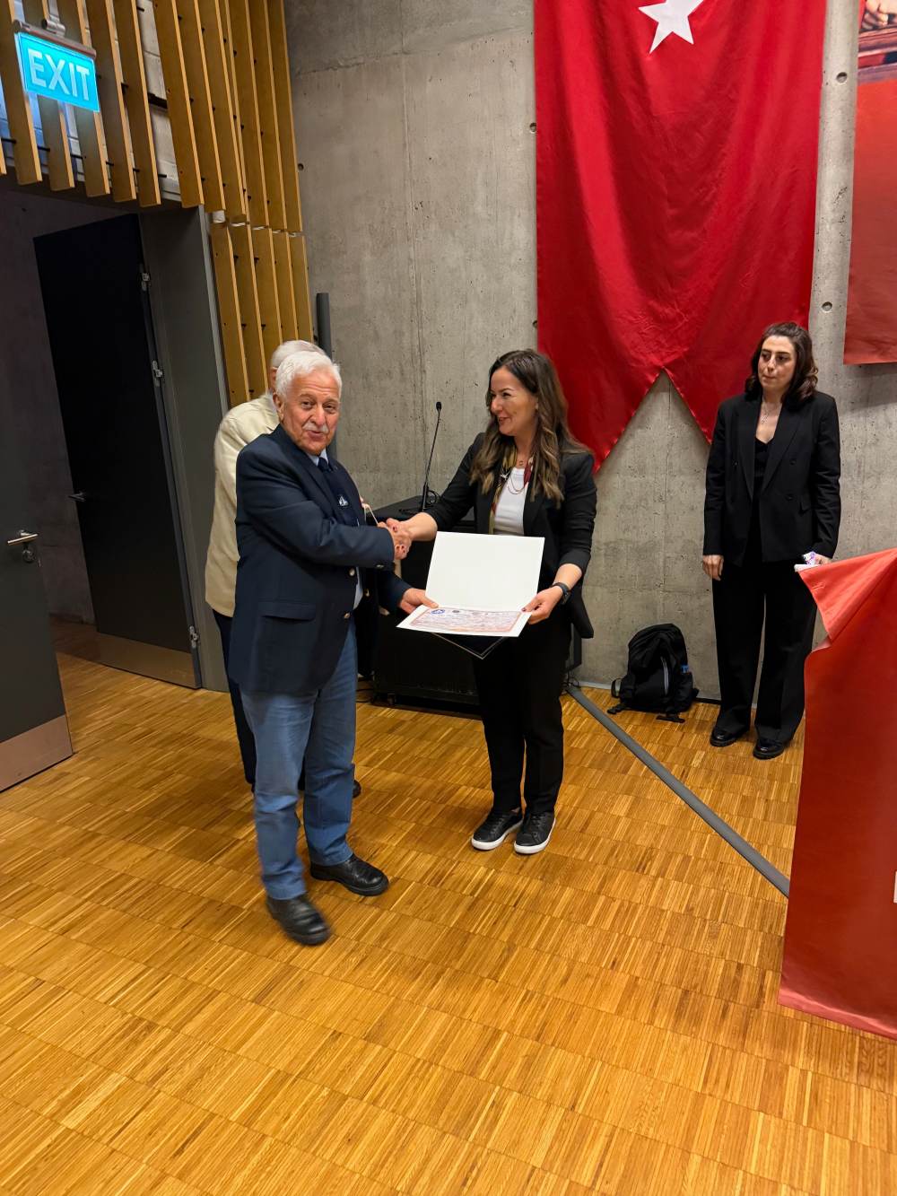 DENİZCİLİK SEKTÖRÜNDE HUKUKİ SORUNLAR PİRİ REİS ÜNİVERSİTESİ'NDE MASAYA YATIRILDI