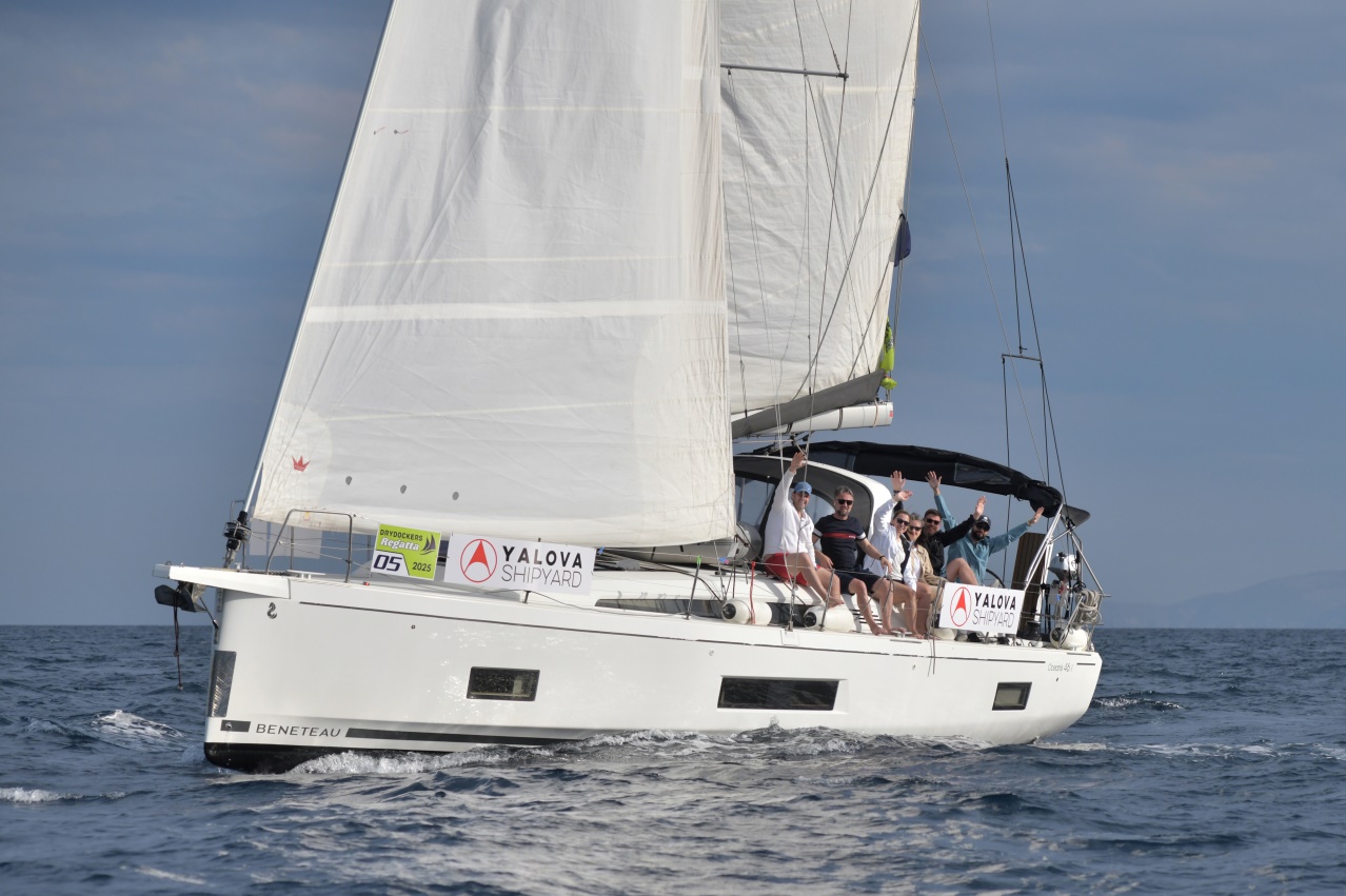 TÜRK DENİZCİLERİ YUNANİSTAN'DAKİ REGATTA'DA BULUŞTU