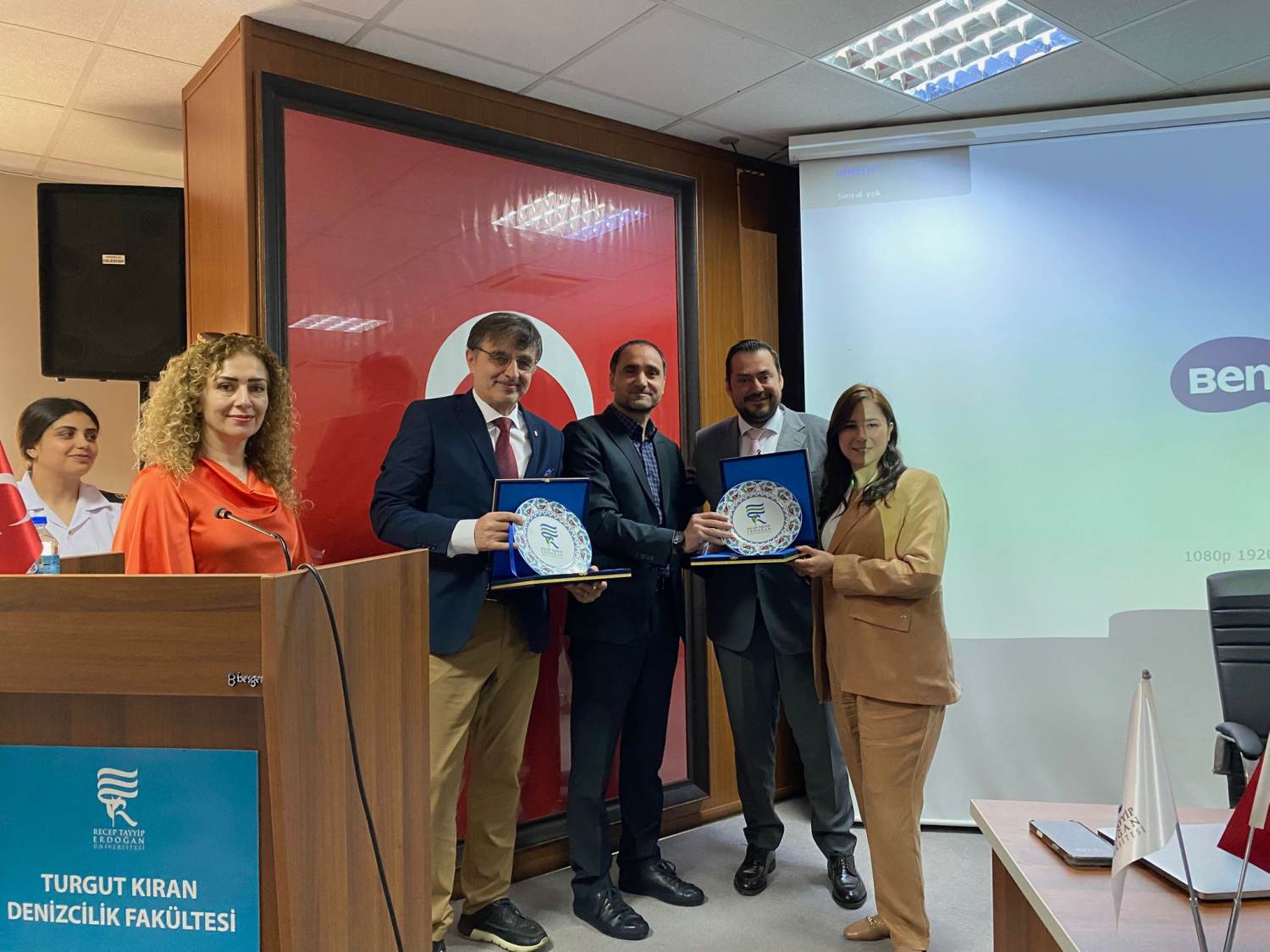 Karadeniz’de Çift Duraklı Deniz Hukuku Sempozyumu Tamamlandı