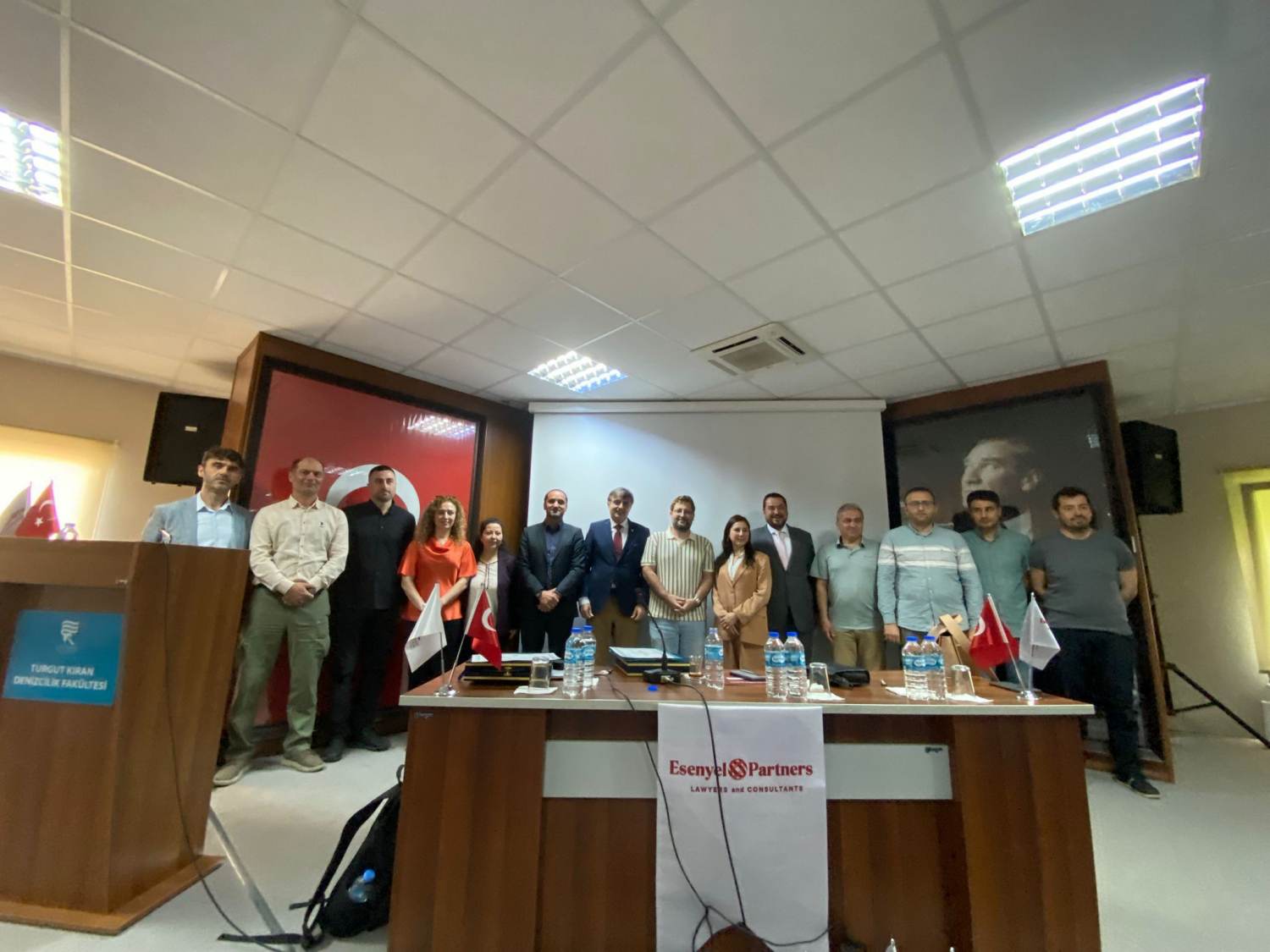 Karadeniz’de Çift Duraklı Deniz Hukuku Sempozyumu Tamamlandı