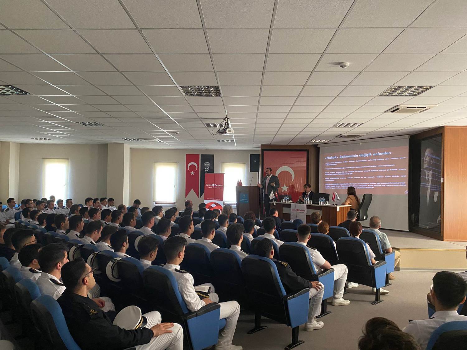 Karadeniz’de Çift Duraklı Deniz Hukuku Sempozyumu Tamamlandı