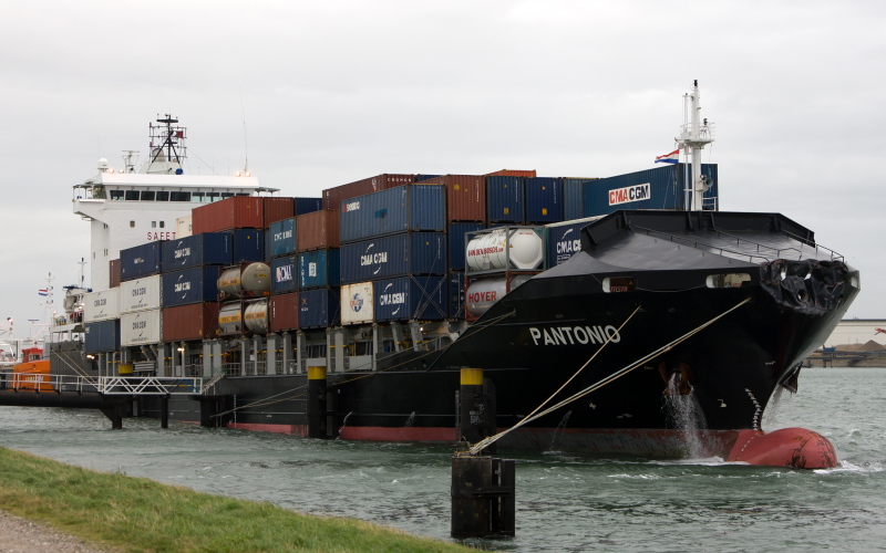 CMA CGM ALASKA, Maas'da çarpıştı