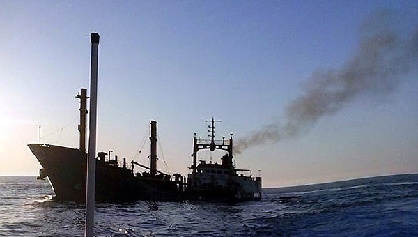 Yemen&#039;de Yük Gemisi Battı