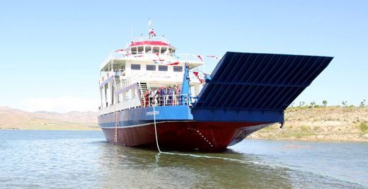 Çemişgezek Feribotu Suya İndirildi