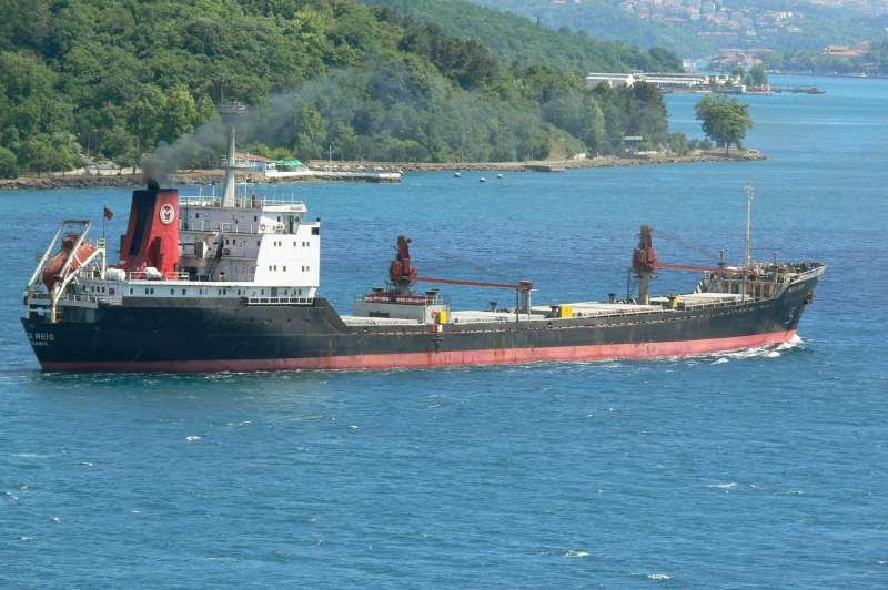 Koca Reis gemisinde baca yangını