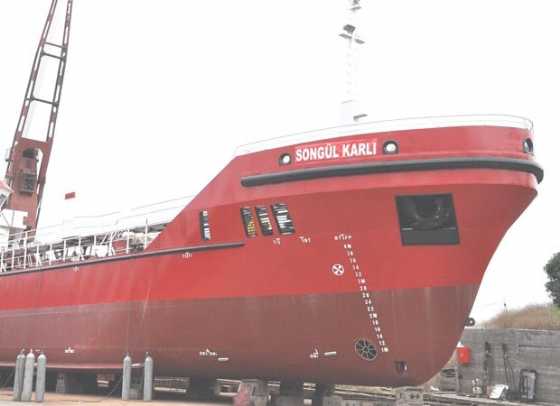 Metin Yüncü’den Songül Karlı&#039;ya Jest