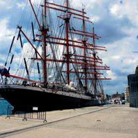 En Büyük Yelkenli İstanbul&#039;a Uğradı