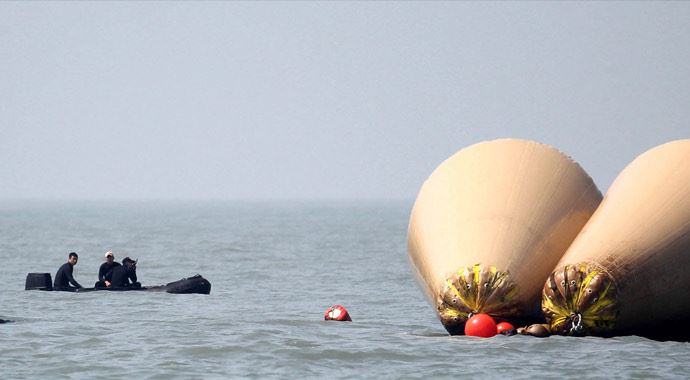 Batan Gemi İçin Robot Yengeçler Devreye Girdi