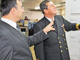 İs­tan­bul Ter­sa­ne­si Ko­mu­tan­lı­ğı ka­pı­la­rı­nı aç­tı.