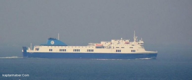 Malezya açıklarında gemi battı: 14 ölü