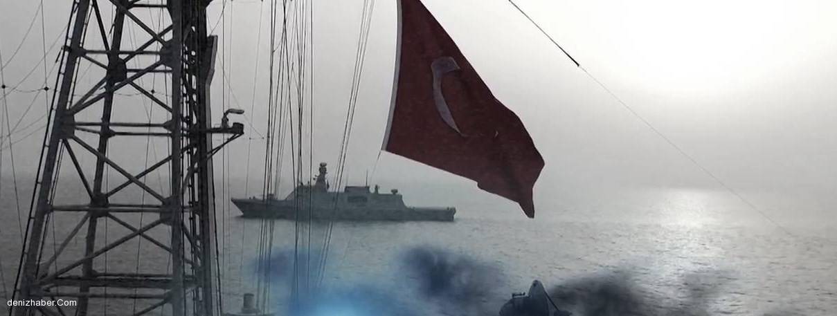 Deniz Kuvvetleri'nden nefes kesen görüntüler