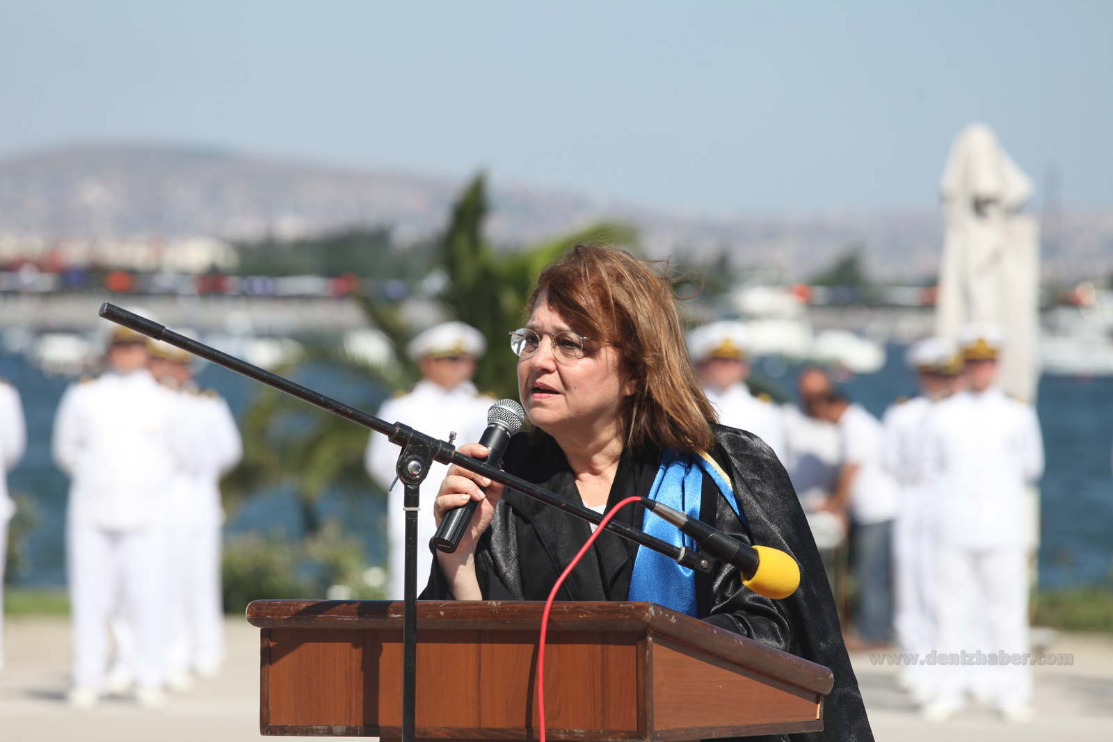 Denizcilik Fakültesinde Mezuniyet Coşkusu