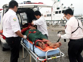 Megi Tayfunu 2 Şilebi Batırdı