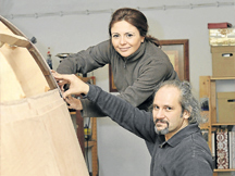 Kendi inşa ettikleri teknede yaşayacaklar