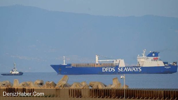 Kimyasal silahları taşıyan gemi İtalya'da