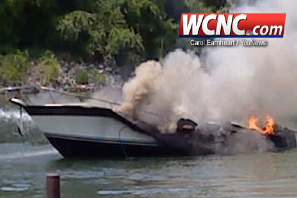 Yakıt İkmali Yapan Tekne Patladı