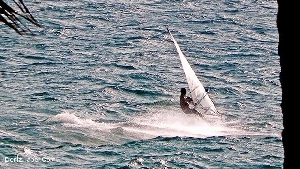 Sörf Tutkunları Fırsatı Kaçırmadı