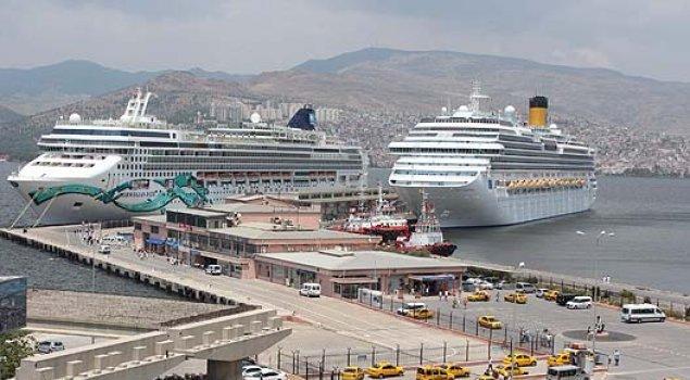 Costa, Rotayı Yeniden İzmir'e Çevirdi