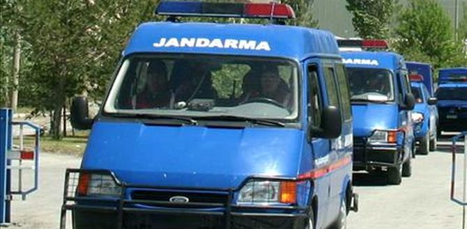 Yelkenli Teknede 44 Kaçak Yakalandı!