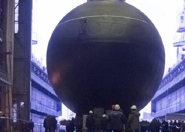 İşte Rusya'nın ilk elektrikli denizaltısı