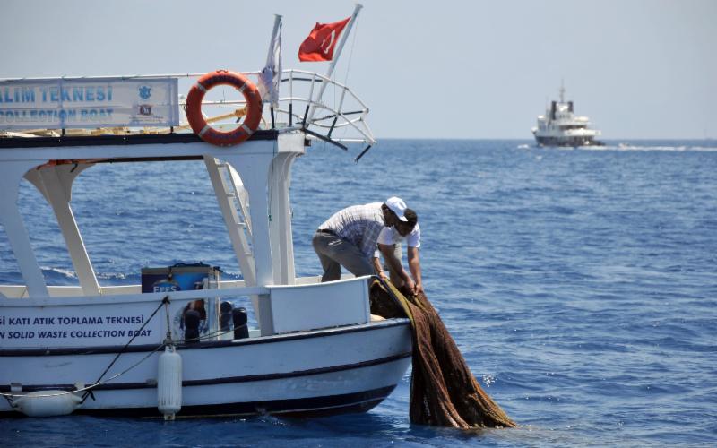 Bodrum'da deniz dibi temizliği yapıldı